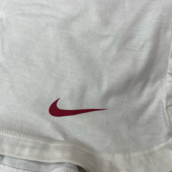 Nike Women's Falcon’s White and Red Tank Top. Size Small - Picture 4 of 6